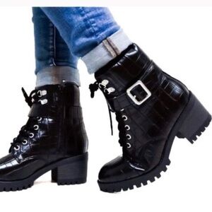 Madden Girl Black Combat Boots Size 7.5